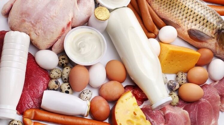 Elikagai proteikoak dira Dukan dietaren menuaren oinarria